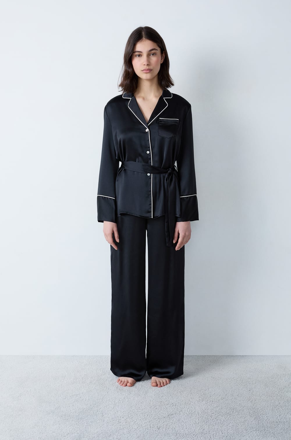 Pantalon de pyjama satiné;${refinementColor}