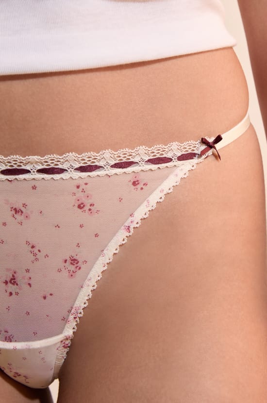 String en tulle;${refinementColor}