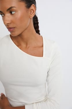 Camiseta de manga larga con cuello asimétrico de algodón;${refinementColor}