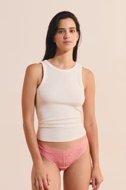 Tanga en dentelle;${refinementColor}
