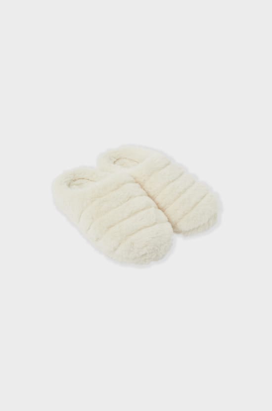 Chaussons mules en fausse fourrure;${refinementColor}