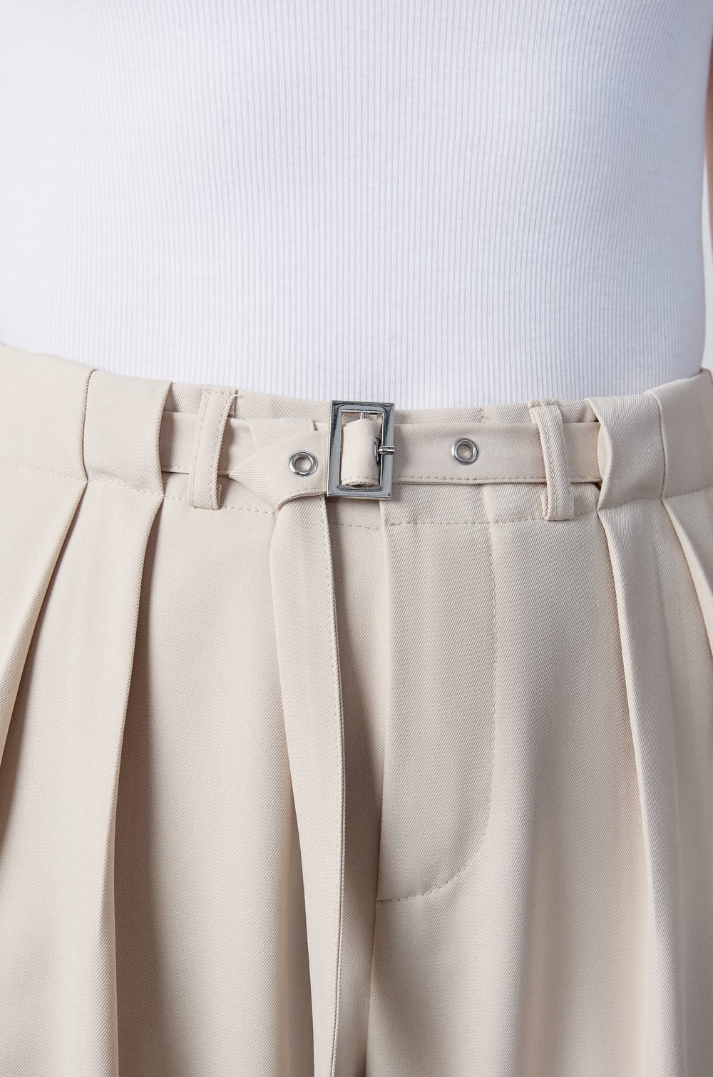 Wide-leg trousers with belt;${refinementColor}