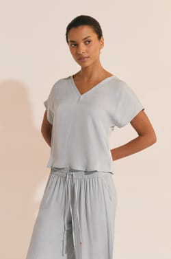 Top de pyjama satin&eacute;;${refinementColor}