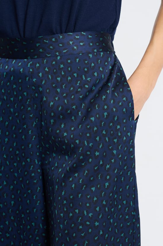 Pantalon de pyjama satiné;${refinementColor}