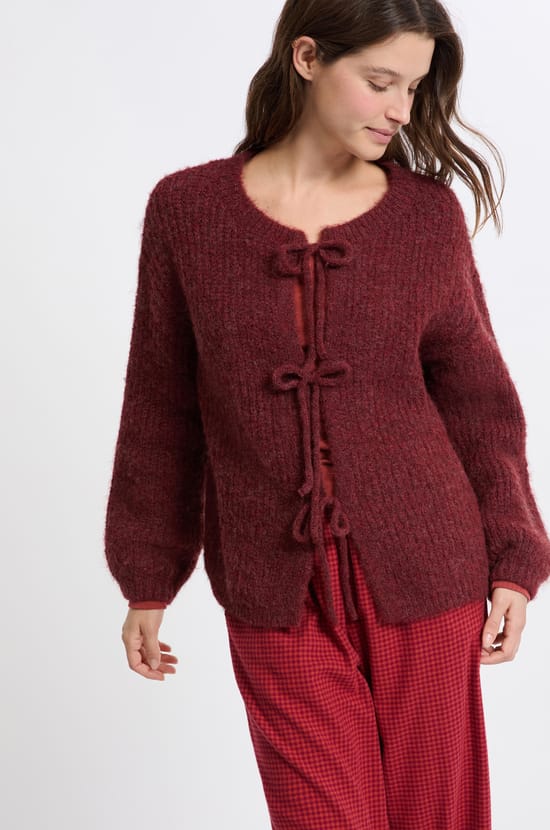 Gilet avec noeud;${refinementColor}