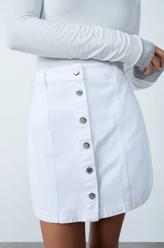 Short Buttoned Skirt;${refinementColor}