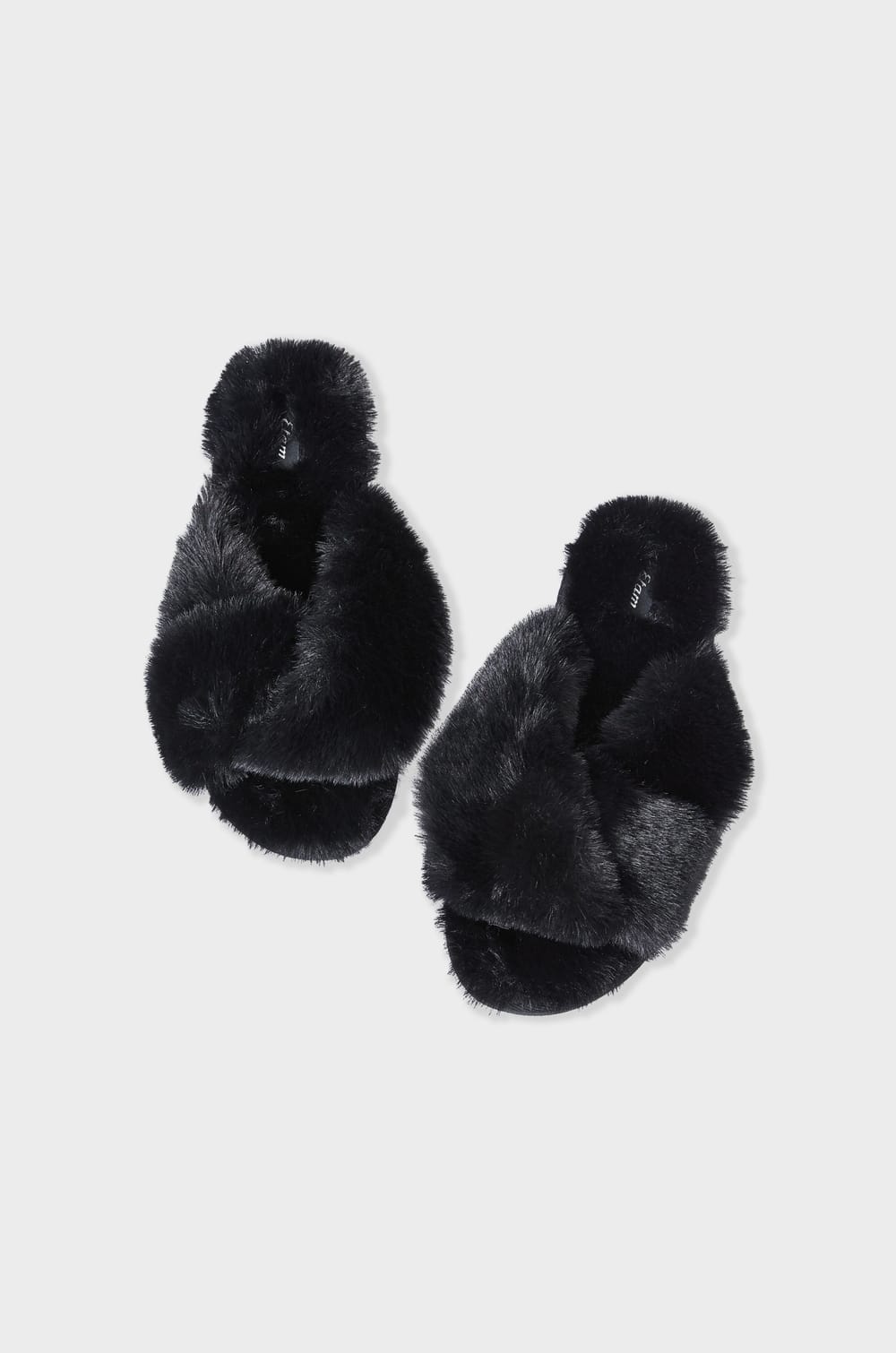 Flip-Flop Slippers;${refinementColor}