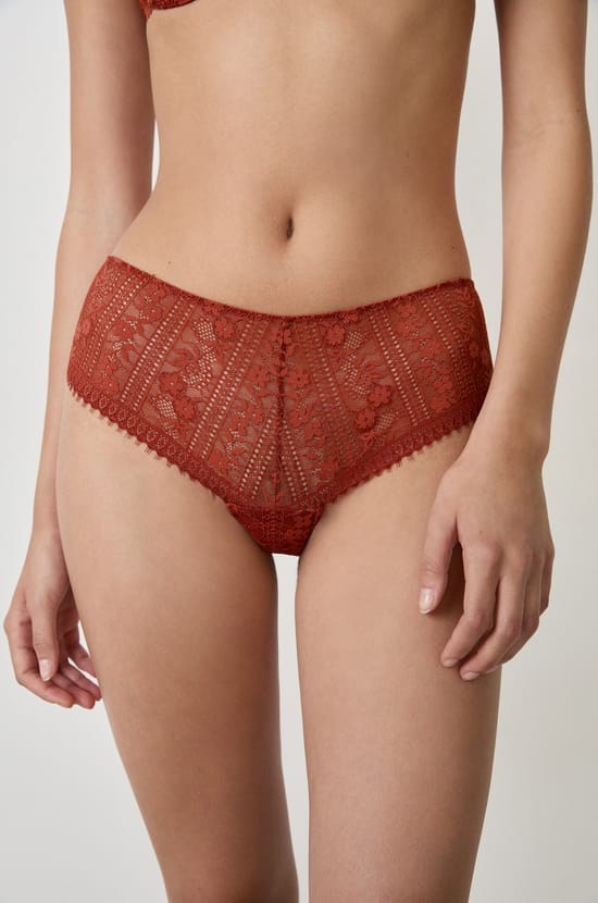 Lace Boyshort;${refinementColor}