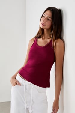 Débardeur en maille;${refinementColor}