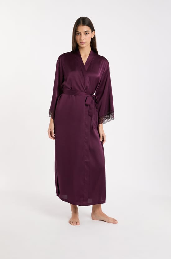 D&eacute;shabill&eacute; satin&eacute; d&eacute;tails dentelle;${refinementColor}