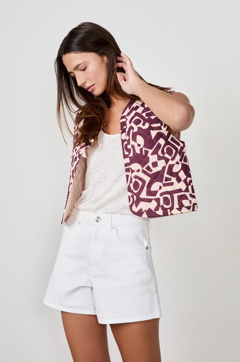 Sleeveless cardigan with prints;${refinementColor}