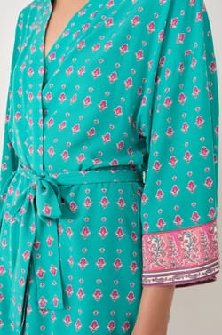 Printed Robe;${refinementColor}