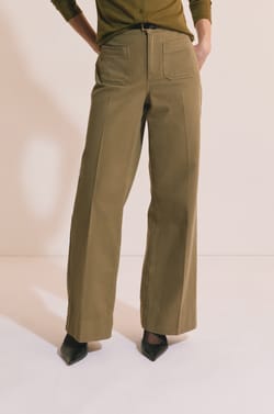 Pantalon large avec poches avant;${refinementColor}