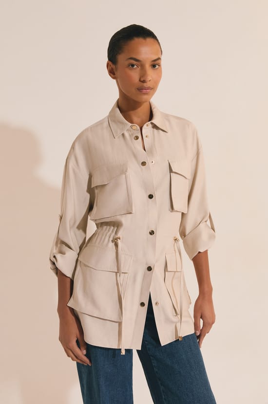 Veste avec d&eacute;tail poche;${refinementColor}