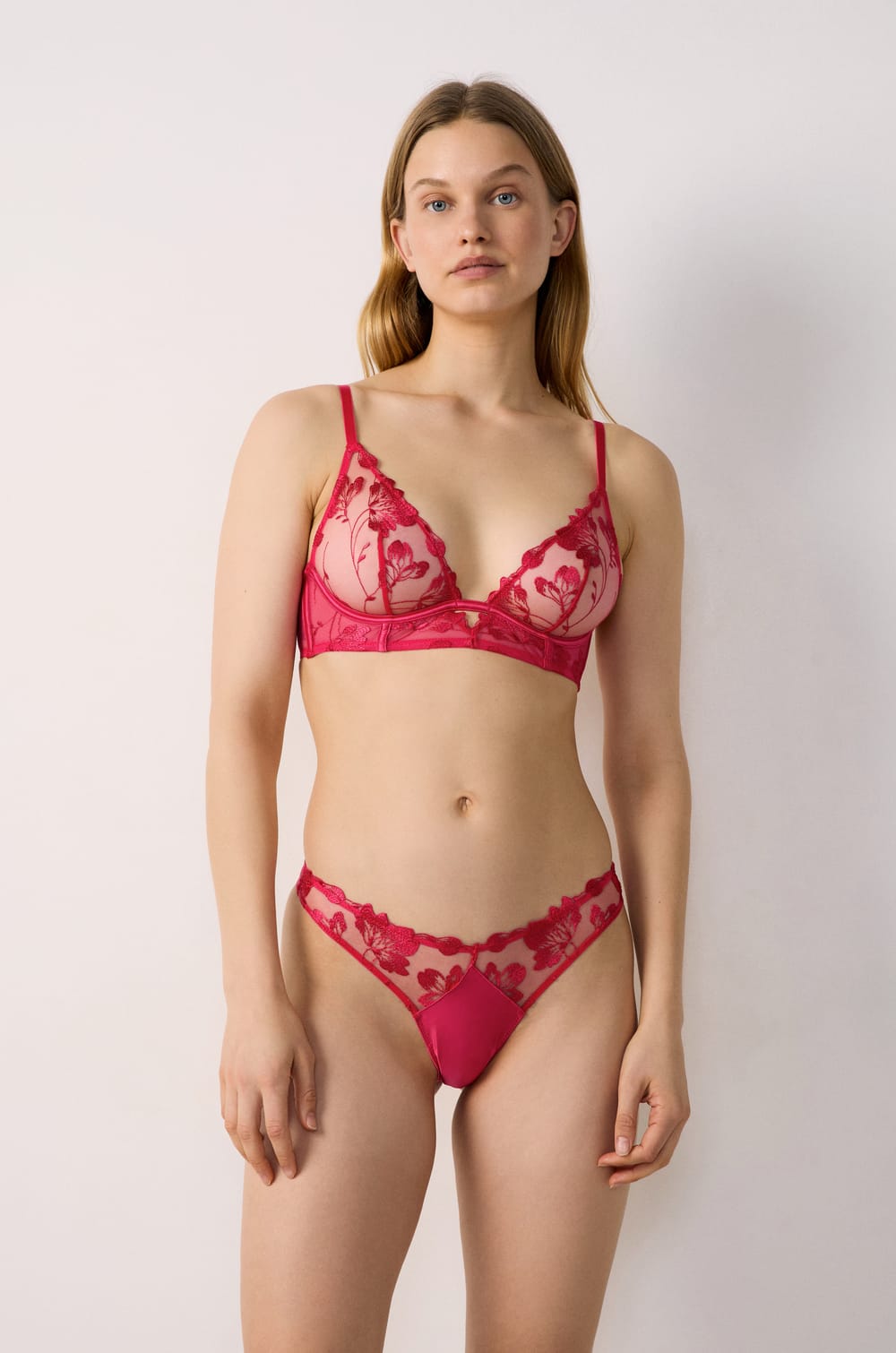 Balconette Bra Floral Lace;${refinementColor}