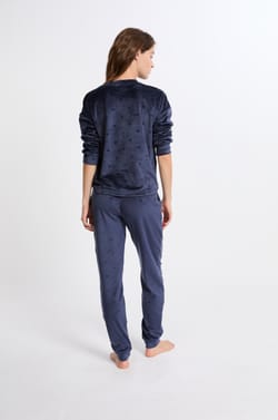 Pyjama 2 pièces à motifs coeurs effet velours;${refinementColor}