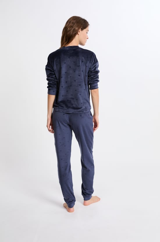 Pyjama 2 pièces à motifs coeurs effet velours;${refinementColor}