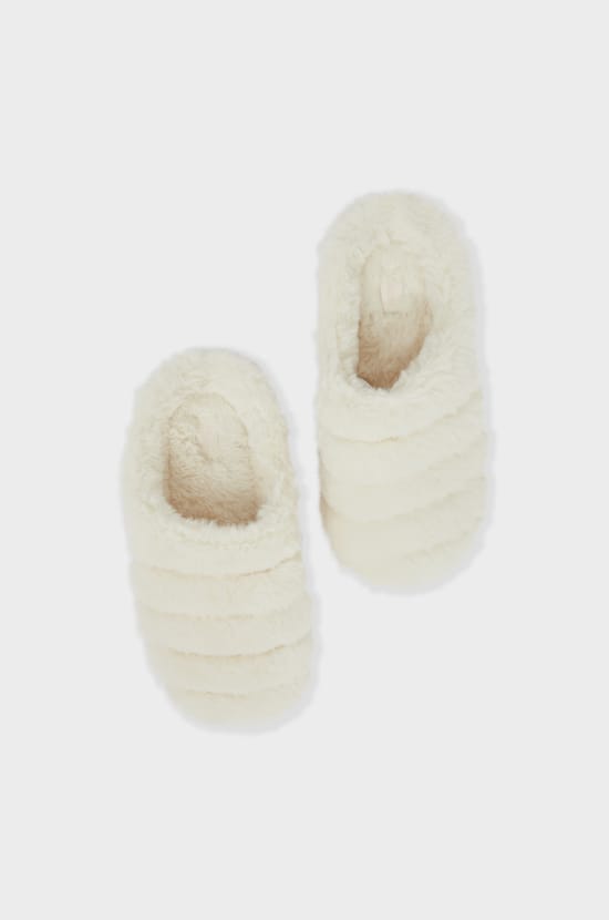 Chaussons mules en fausse fourrure;${refinementColor}