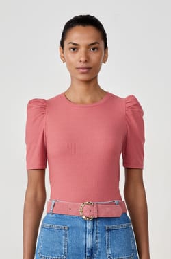 T-shirt manches courtes avec épaules bouffantes;${refinementColor}