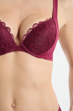 Soutien-gorge N.2 - Le push-up plongeant en dentelle;${refinementColor}
