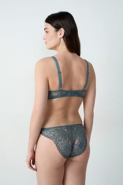 BH N.4 - Der Leichte Schalen BH;${refinementColor}