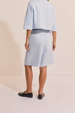 Bermuda en lin;${refinementColor}