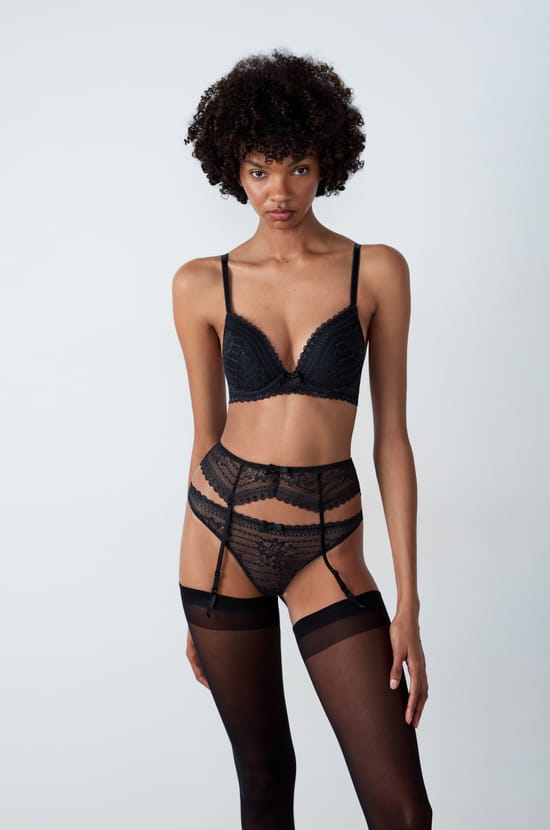 Lace Garter Belt;${refinementColor}