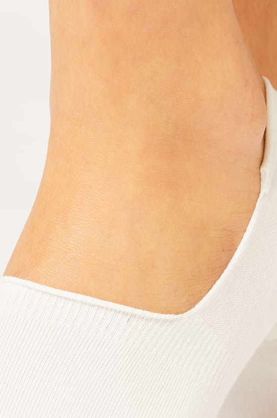 2-Pair Invisible Socks;${refinementColor}
