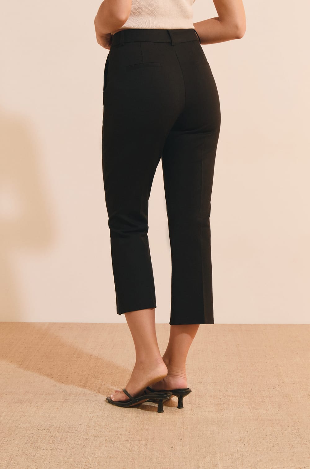 Pantalon droit;${refinementColor}