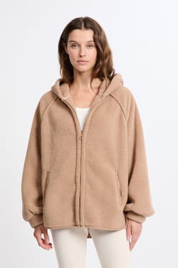 Veste à capuche effet polaire;${refinementColor}