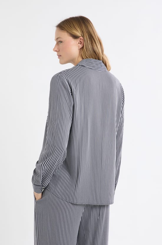 Pyjama Hemd mit Streifen und Pudel-Stickerei;${refinementColor}