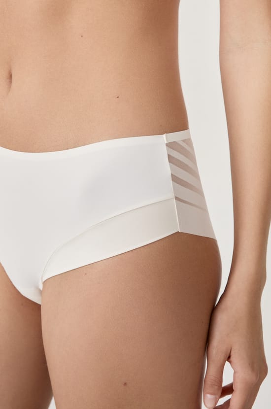 Shorty en microfibre satin&eacute;e;${refinementColor}