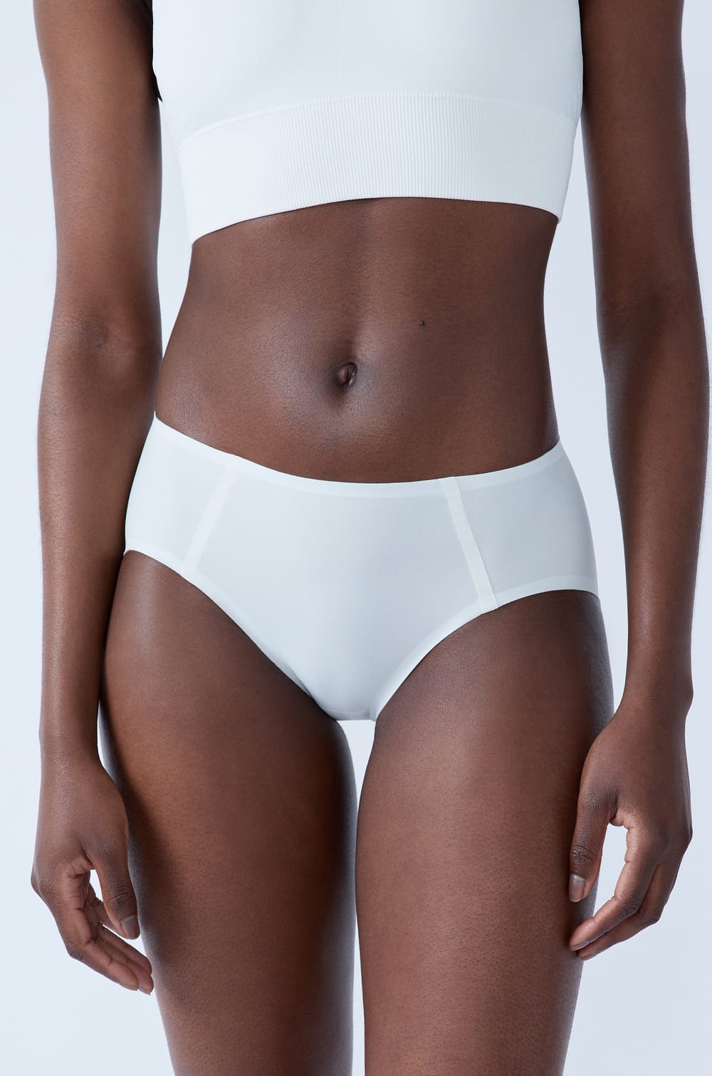 Sports Brief;${refinementColor}