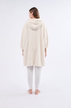 Poncho à manches 3/4;${refinementColor}