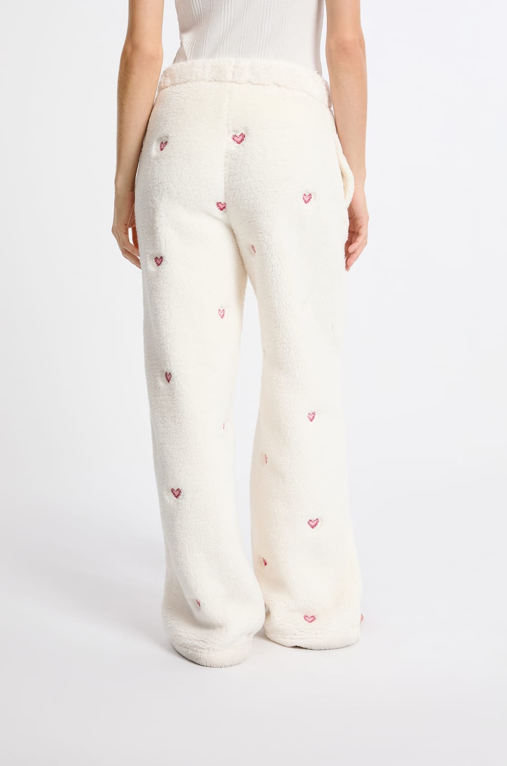 Pantalon de pyjama à motifs coeurs effet polaire;${refinementColor}