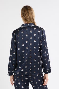 Camisa de pijama de sat&eacute;n estampada con motivos de perros;${refinementColor}