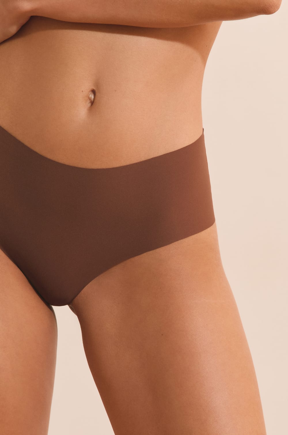 Shorty en microfibre;${refinementColor}