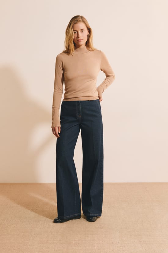 Pull en maille fine &agrave; manches mi-longues;${refinementColor}