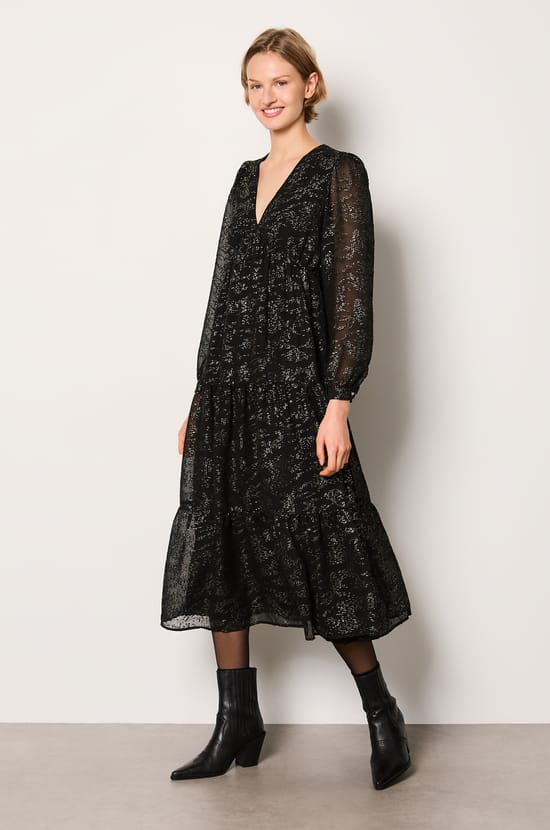Robe longue irisée décolleté au dos;${refinementColor}