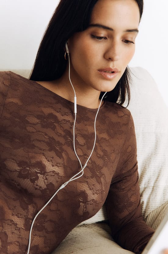 Long-sleeved Lace Bodysuit;${refinementColor}