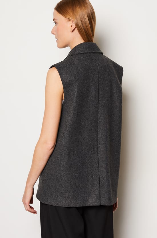 Veste sans manches;${refinementColor}