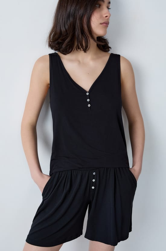 Top de tirantes lisa;${refinementColor}