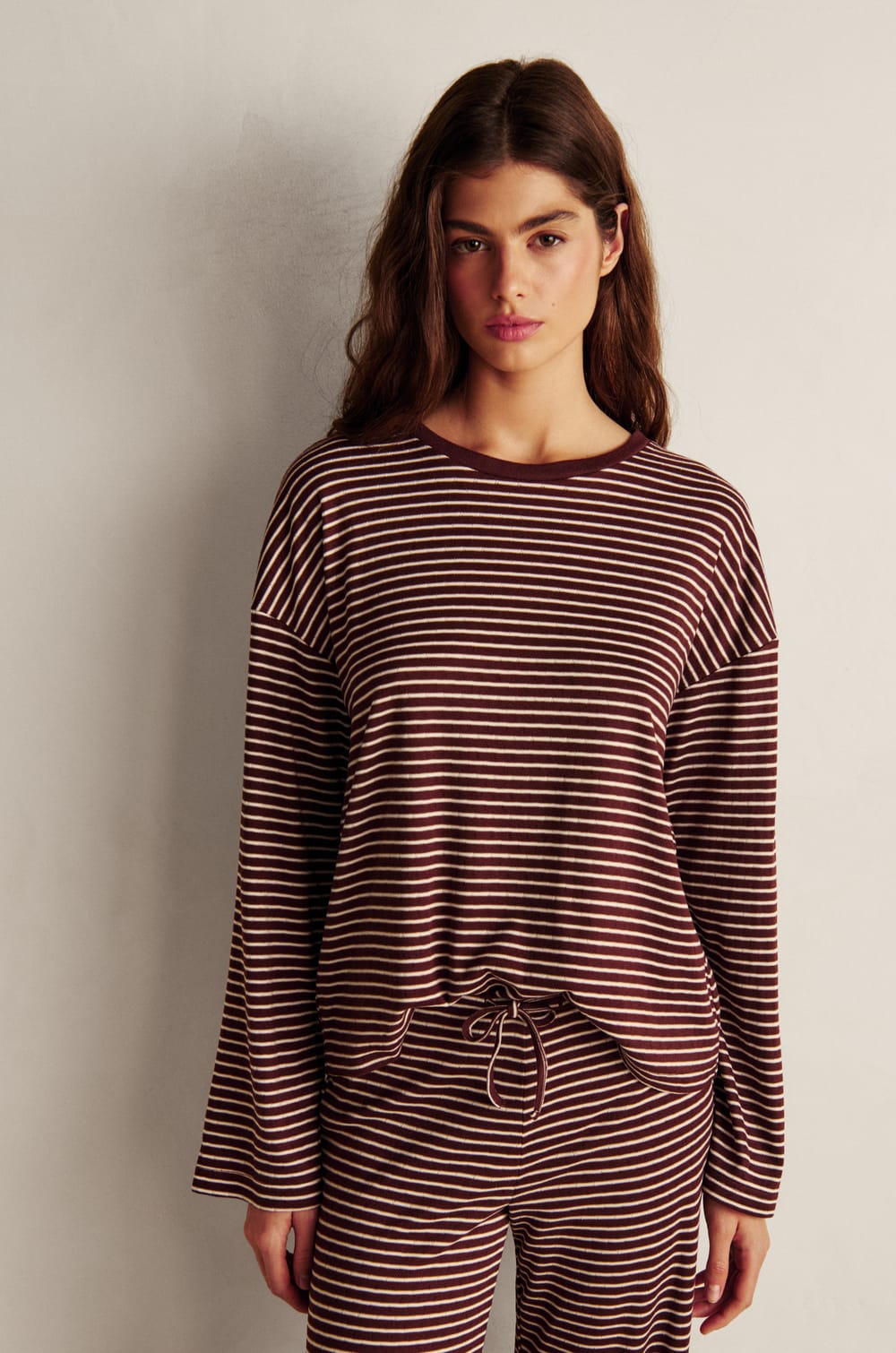 Sweatshirt de pyjama &agrave; rayures;${refinementColor}