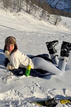 Pyjama Sweatshirt with Star Motifs;${refinementColor}