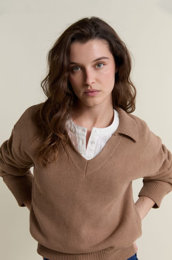 V-neck Polo with Long Sleeves in Cotton;${refinementColor}