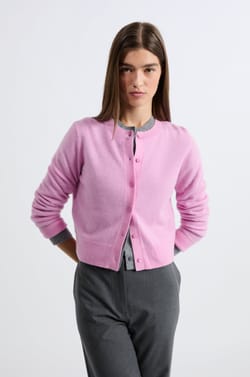 Pull cardigan avec boutons en cachemire;${refinementColor}