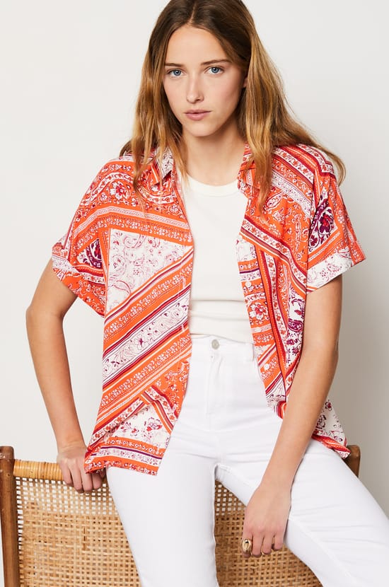 Patterned Short-Sleeved Shirt;${refinementColor}