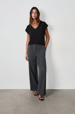 V-Neck T-Shirt 100% Organic Cotton;${refinementColor}