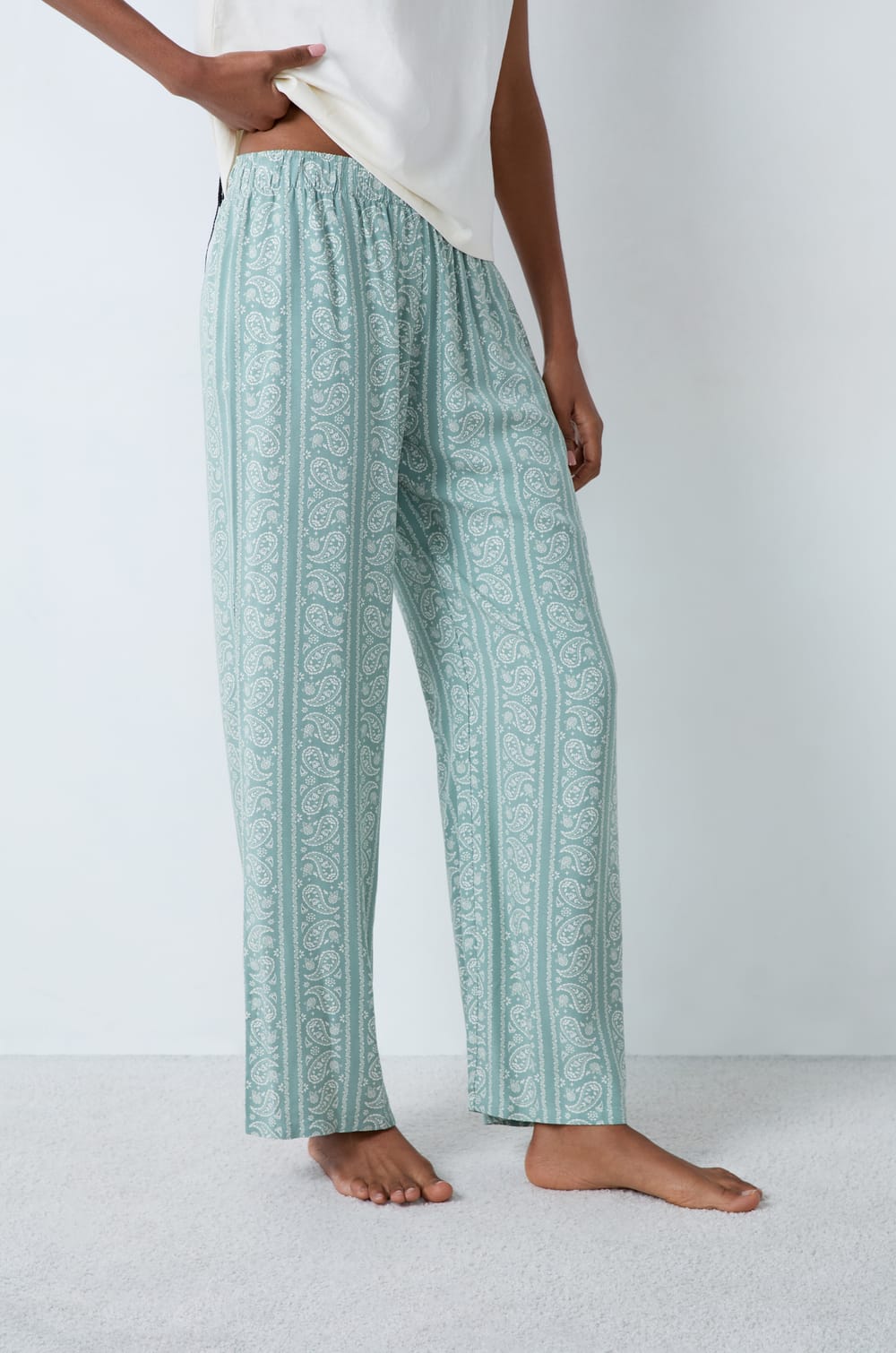 Patterned Pajama Pants;${refinementColor}