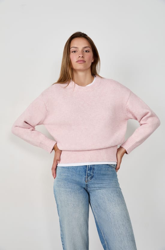 Long-sleeved Round Neck Sweater;${refinementColor}